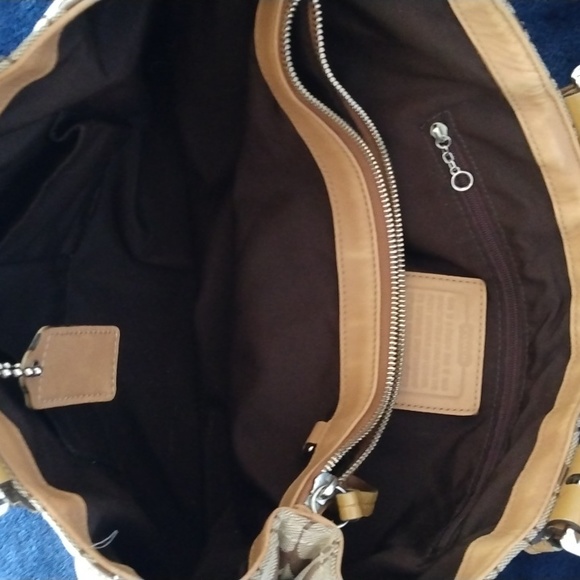 Coach Bag - Picture 6 of 8